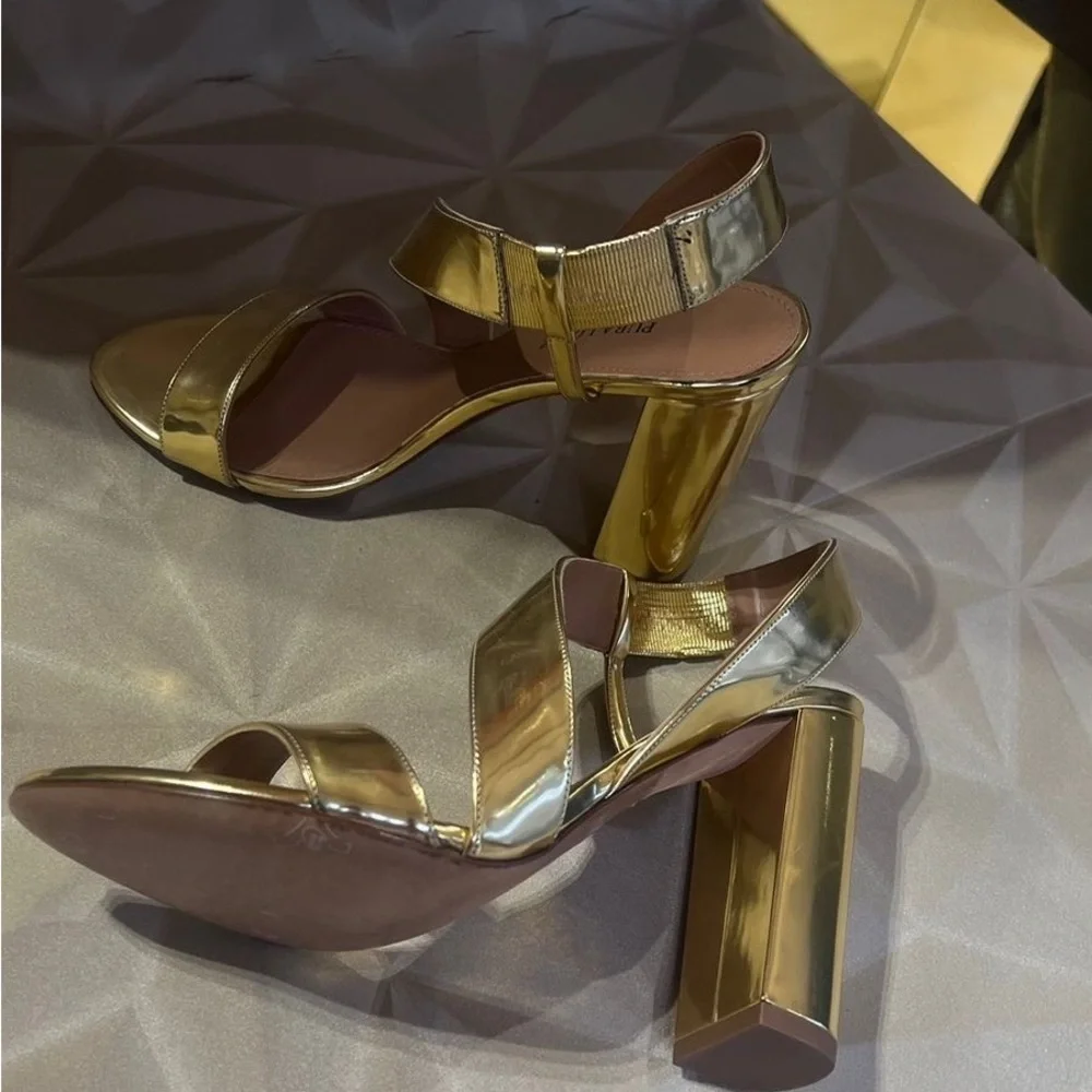 Pura Lopez Gold mirror Strappy Heels NYE block heel NWT size EU39 made in Spain